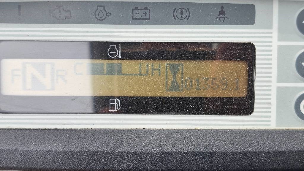 LPG forklift UniCarriers UG1D2A32LQ DX32: picture 9