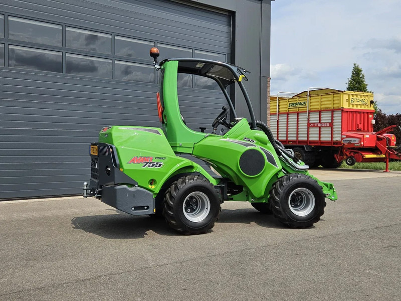 Avant 755i Rental mini-shovel - Compact track loader: picture 3 Avant 755i Rental mini-shovel - Compact track loader: picture 3