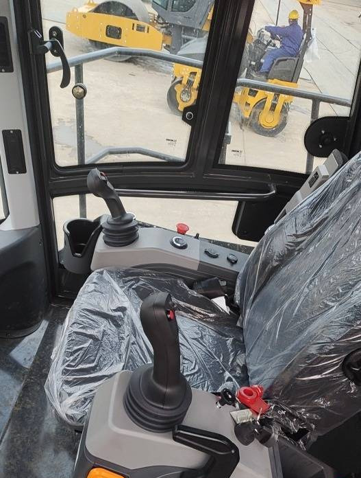 NEW MAXUS 36 TON Compactor Warranty up to 10 YEARS НОВИЙ Компактор 36 ТОН MAXUS Гарантія до 10 РОКІВ NOWY Kompaktor 36 TON MAXUS Gwarancja - Compactor: picture 3 NEW MAXUS 36 TON Compactor Warranty up to 10 YEARS НОВИЙ Компактор 36 ТОН MAXUS Гарантія до 10 РОКІВ NOWY Kompaktor 36 TON MAXUS Gwarancja - Compactor: picture 3
