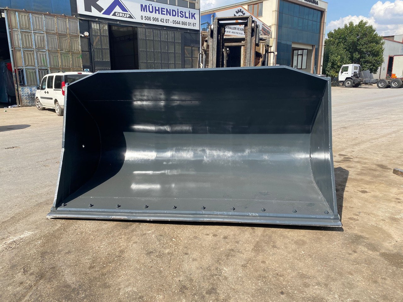 Volvo - Loader bucket for Construction machinery: picture 3 Volvo - Loader bucket for Construction machinery: picture 3