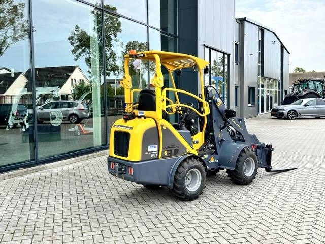 Eurotrac W11 Minishovel NEW! - Compact loader: picture 4 Eurotrac W11 Minishovel NEW! - Compact loader: picture 4
