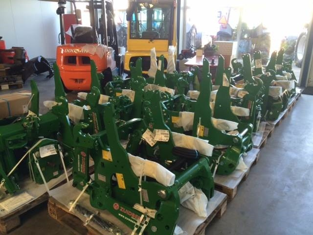 Zuidberg John Deere fronthef, frontaftakas, frontlinkage, - Spare parts for Agricultural machinery: picture 1 Zuidberg John Deere fronthef, frontaftakas, frontlinkage, - Spare parts for Agricultural machinery: picture 1