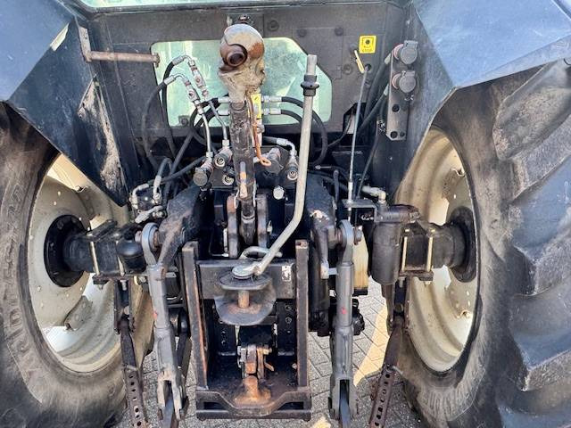 Valtra 6650 Hitech, FH+PTO, 8265 uur! - Farm tractor: picture 3 Valtra 6650 Hitech, FH+PTO, 8265 uur! - Farm tractor: picture 3