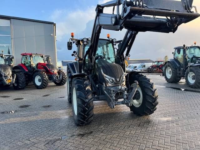Valtra G115 hitech, 1625 uur, G4 voorlader! - Farm tractor: picture 4 Valtra G115 hitech, 1625 uur, G4 voorlader! - Farm tractor: picture 4