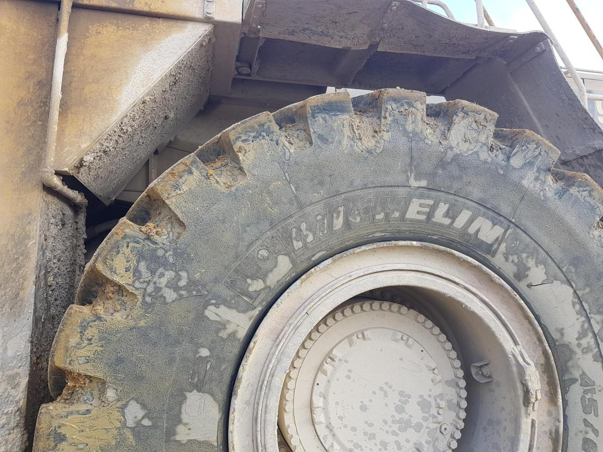 Wheel loader Caterpillar 992D: picture 22