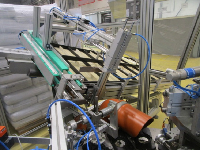 Packaging machinery DECKEL ETIKETTIER ANLAGE SCHLEUTER GU 2 DU (RUNDLÄUFER) MIT LÖFFELEINLEGESTATION RNA SRC-N-630-1R: picture 7 Packaging machinery DECKEL ETIKETTIER ANLAGE SCHLEUTER GU 2 DU (RUNDLÄUFER) MIT LÖFFELEINLEGESTATION RNA SRC-N-630-1R: picture 7