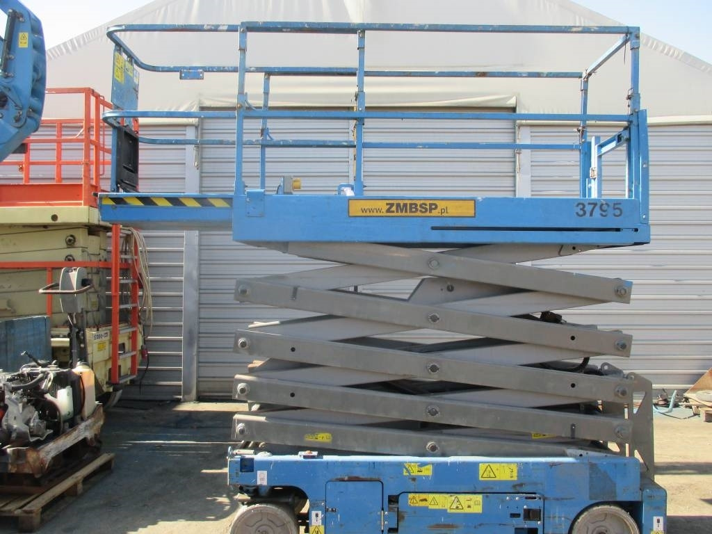 Scissor lift Genie GS 3232: picture 1