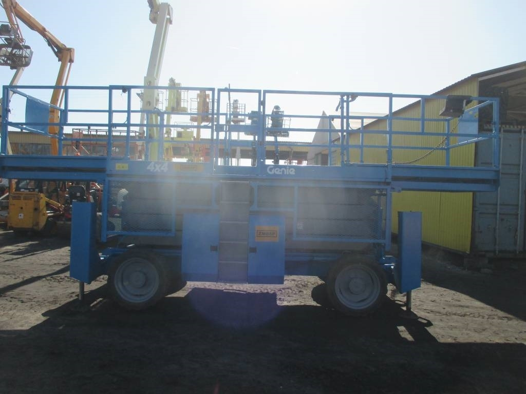 Genie GS 4390 RT - Scissor lift: picture 5 Genie GS 4390 RT - Scissor lift: picture 5