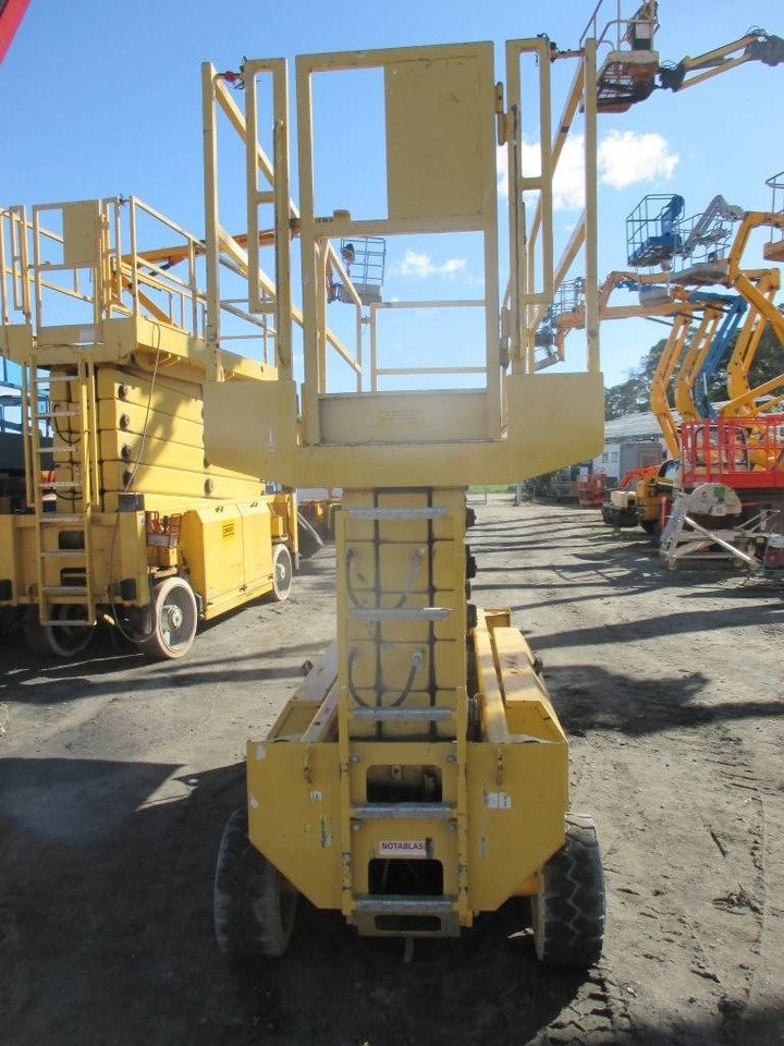 HAB S142-12E2WD - Scissor lift: picture 4 HAB S142-12E2WD - Scissor lift: picture 4