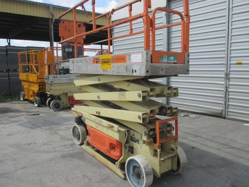 Scissor lift JLG 2030 ES: picture 8