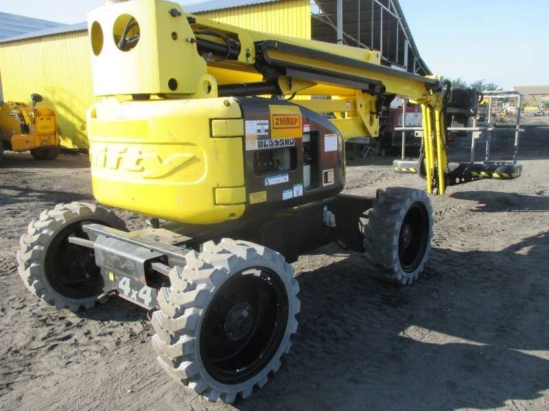 Articulated boom Niftylift HR 17 D 4x4: picture 9