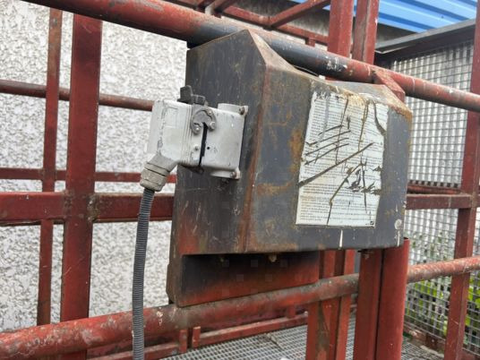 Nacelle extensible pour télescopique Merlo - Attachment for Construction machinery: picture 5 Nacelle extensible pour télescopique Merlo - Attachment for Construction machinery: picture 5