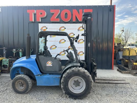 Ausa Ausa C250H 5m40 Triplex à 18500 € HT - Rough terrain forklift: picture 1 Ausa Ausa C250H 5m40 Triplex à 18500 € HT - Rough terrain forklift: picture 1