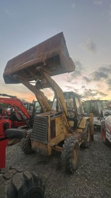 Caterpillar 428 à 13500 € HT - Backhoe loader: picture 5 Caterpillar 428 à 13500 € HT - Backhoe loader: picture 5