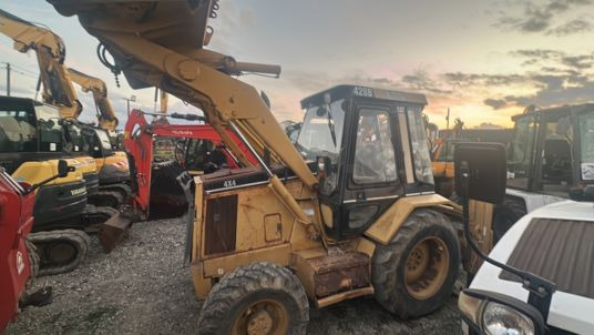 Caterpillar 428 à 13500 € HT - Backhoe loader: picture 2 Caterpillar 428 à 13500 € HT - Backhoe loader: picture 2