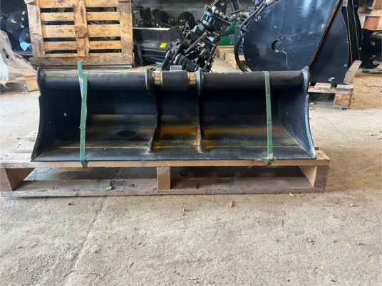 Godet de curage - Morin M0 - Excavator bucket: picture 2 Godet de curage - Morin M0 - Excavator bucket: picture 2