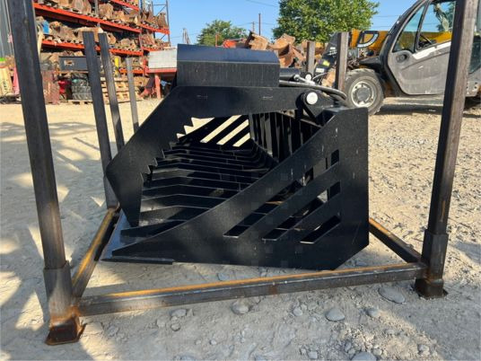 Godet grappin pour minichargeur - Bucket: picture 4 Godet grappin pour minichargeur - Bucket: picture 4