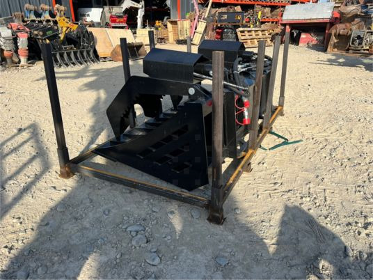 Godet grappin pour minichargeur - Bucket: picture 3 Godet grappin pour minichargeur - Bucket: picture 3