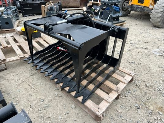 Godet grappin pour minichargeur - Bucket: picture 2 Godet grappin pour minichargeur - Bucket: picture 2