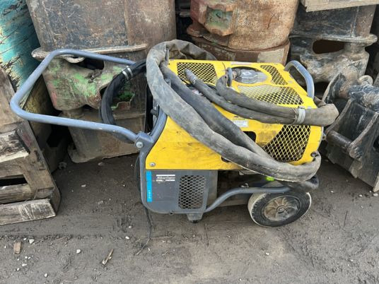 Groupe hydraulique atlas copco - Construction equipment: picture 1 Groupe hydraulique atlas copco - Construction equipment: picture 1