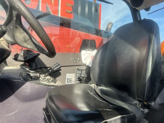 Telescopic handler Manitou MT 1335 à 39500 E HT: picture 10