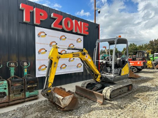 Wacker Neuson ET24 - Canopy - Attache rapide hydraulique - Mini excavator: picture 4 Wacker Neuson ET24 - Canopy - Attache rapide hydraulique - Mini excavator: picture 4