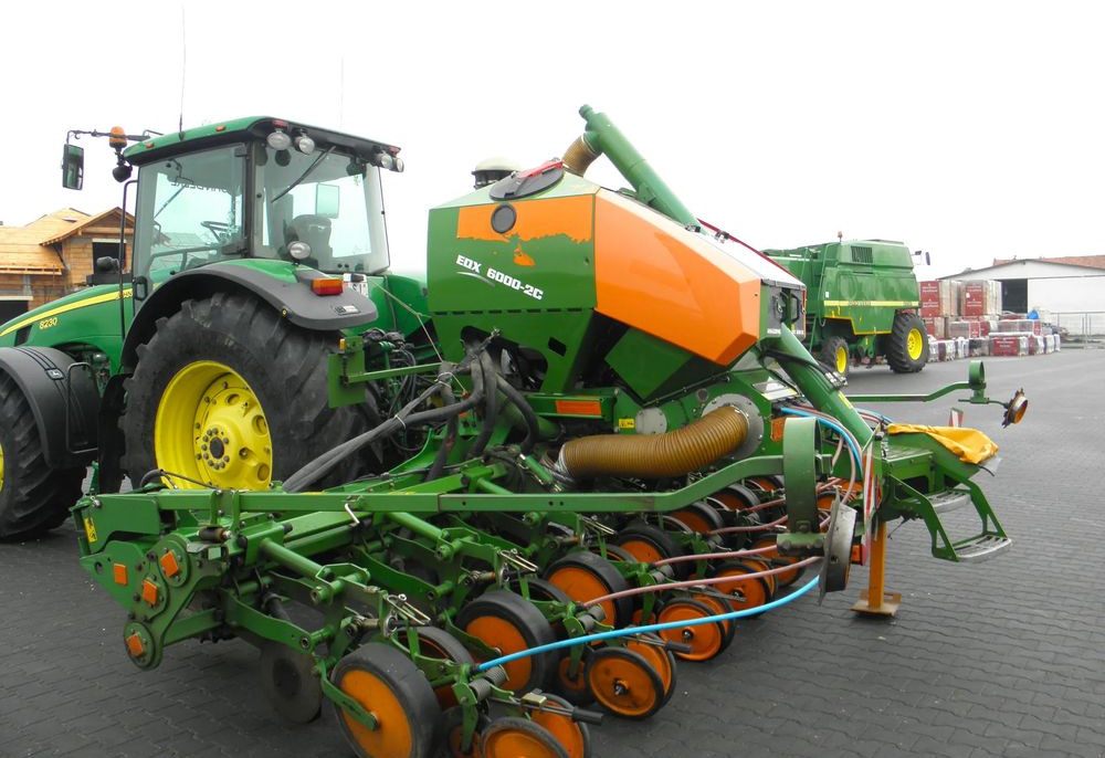 Amazone EDX 6000-2C Xpress 8 rzedowy, Nie Malowany, Stan Bardzo Dobry - Seed drill: picture 4 Amazone EDX 6000-2C Xpress 8 rzedowy, Nie Malowany, Stan Bardzo Dobry - Seed drill: picture 4