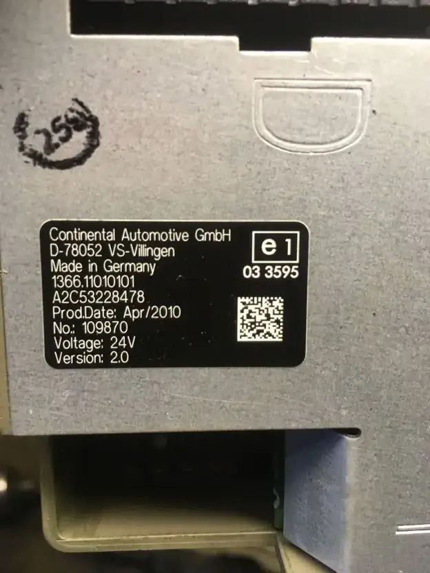 Continental Display Version 2.0 VDO 1366.11010101 D-Mux Citaro Bus Setra 1366110 - Electrical system for Bus: picture 3 Continental Display Version 2.0 VDO 1366.11010101 D-Mux Citaro Bus Setra 1366110 - Electrical system for Bus: picture 3