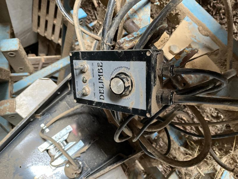 DELIMBE T24 - Fertilizer spreader: picture 3 DELIMBE T24 - Fertilizer spreader: picture 3