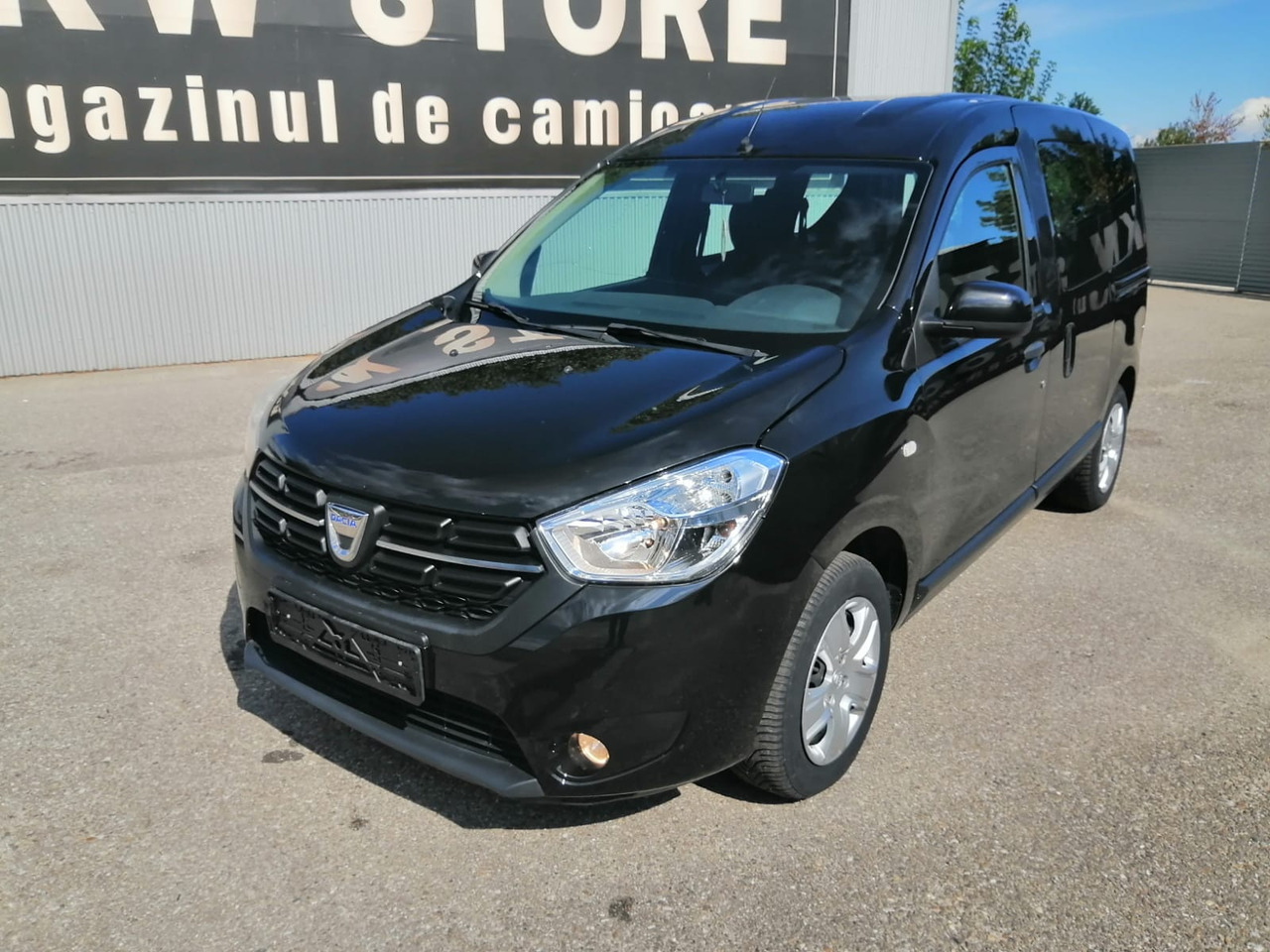 DACIA Dokker 1,6 sCE Comfort Benzina/GPL, TOP !!! - Combi van: picture 1 DACIA Dokker 1,6 sCE Comfort Benzina/GPL, TOP !!! - Combi van: picture 1