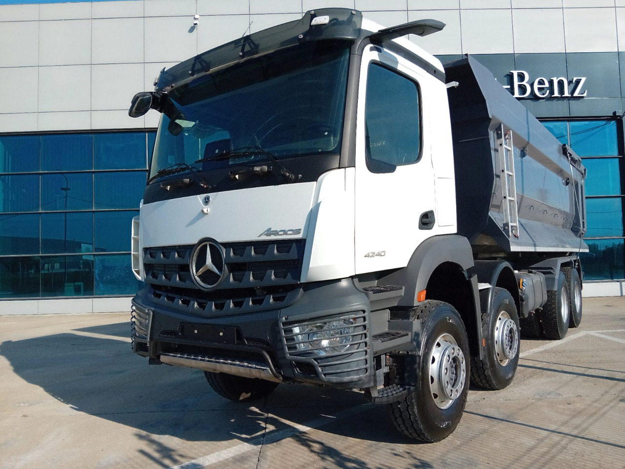 Mercedes-Benz Arocs 42.40 8×4 Basculanta/Tipper/Kipper Heavy Duty, TOP !!! - Tipper: picture 1 Mercedes-Benz Arocs 42.40 8×4 Basculanta/Tipper/Kipper Heavy Duty, TOP !!! - Tipper: picture 1