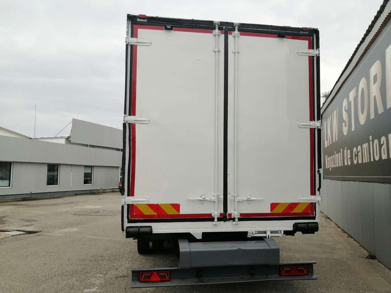 Schmitz Cargobull Container BDF Refrigerated, Meat Lines, Thermo King - Refrigerator trailer: picture 3 Schmitz Cargobull Container BDF Refrigerated, Meat Lines, Thermo King - Refrigerator trailer: picture 3