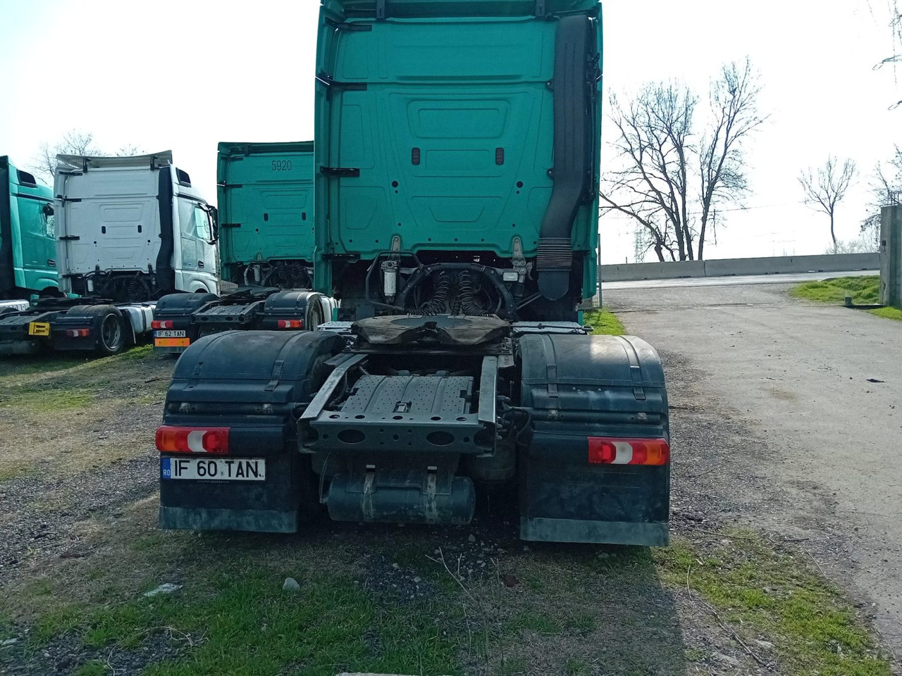 Mercedes-Benz Actros 18.45 - Tractor unit: picture 4 Mercedes-Benz Actros 18.45 - Tractor unit: picture 4