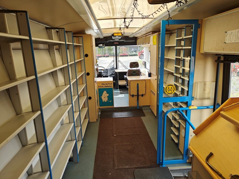 Leasing of Volvo B10M kirjastoauto - Kori Libris 310 Volvo B10M kirjastoauto - Kori Libris 310: picture 13