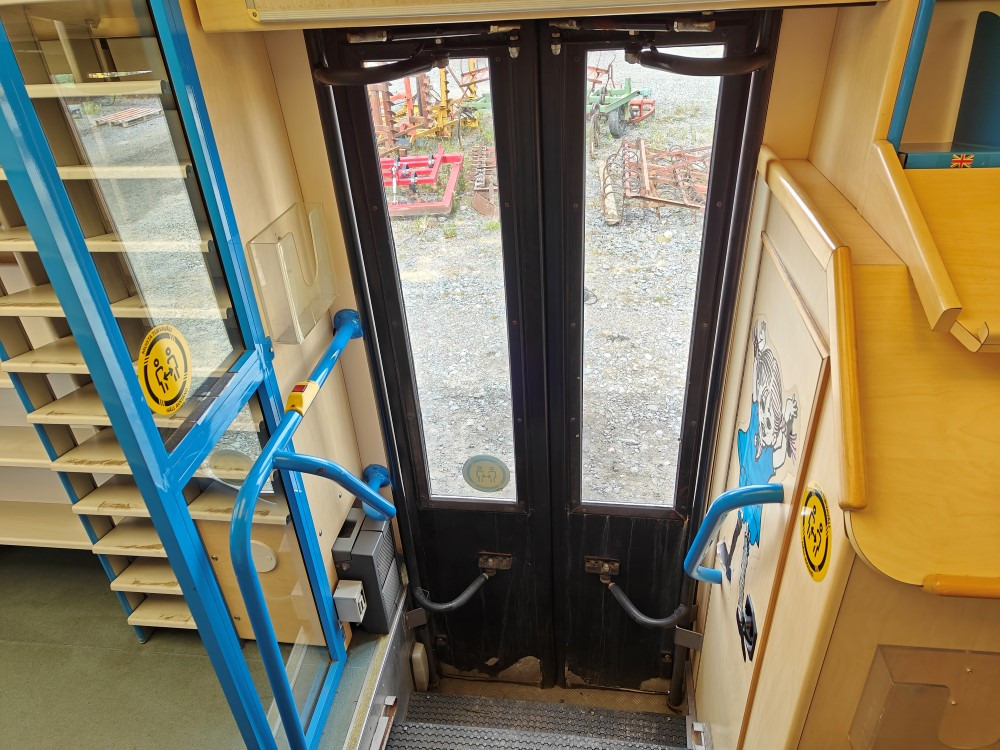 Leasing of Volvo B10M kirjastoauto - Kori Libris 310 Volvo B10M kirjastoauto - Kori Libris 310: picture 14