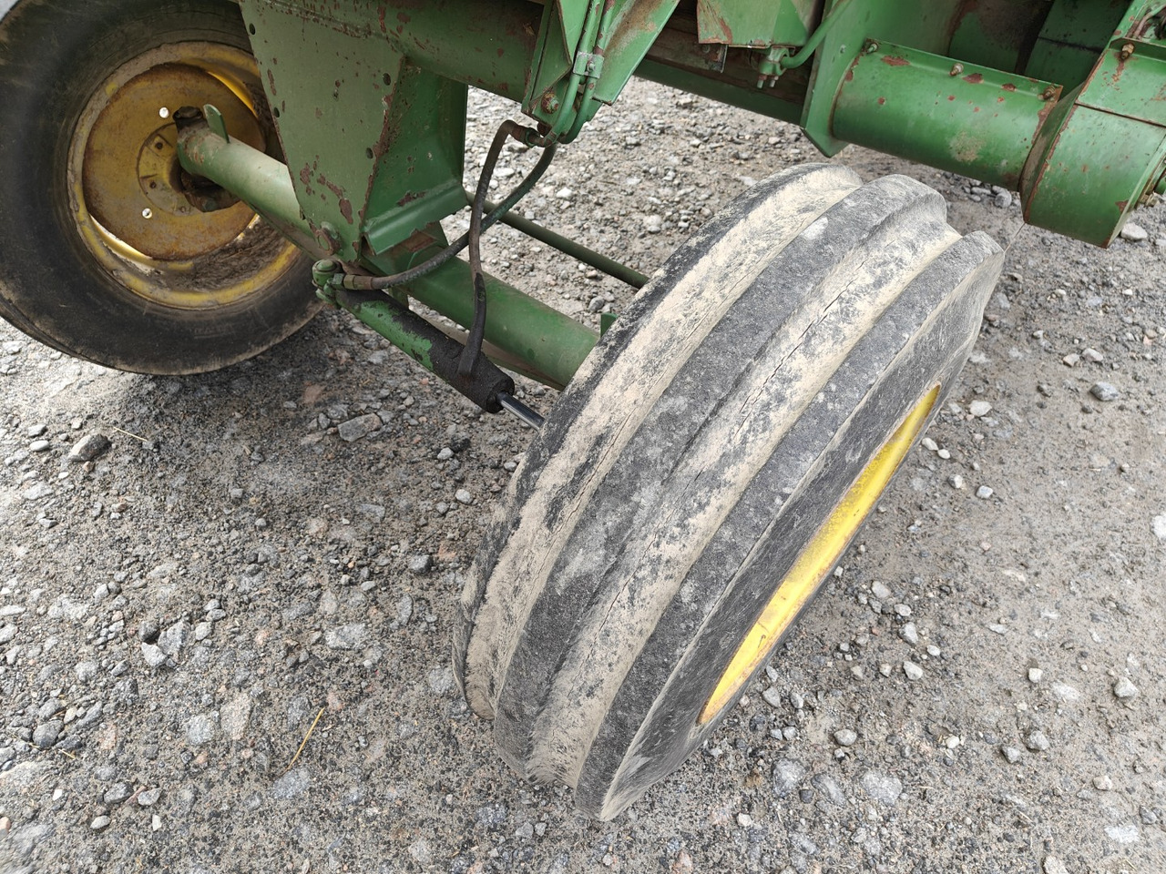 Combine harvester JOHN DEERE 925 leikkuupuimuri: picture 13 Combine harvester JOHN DEERE 925 leikkuupuimuri: picture 13