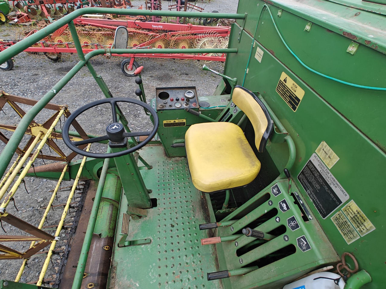 Combine harvester JOHN DEERE 925 leikkuupuimuri: picture 17 Combine harvester JOHN DEERE 925 leikkuupuimuri: picture 17