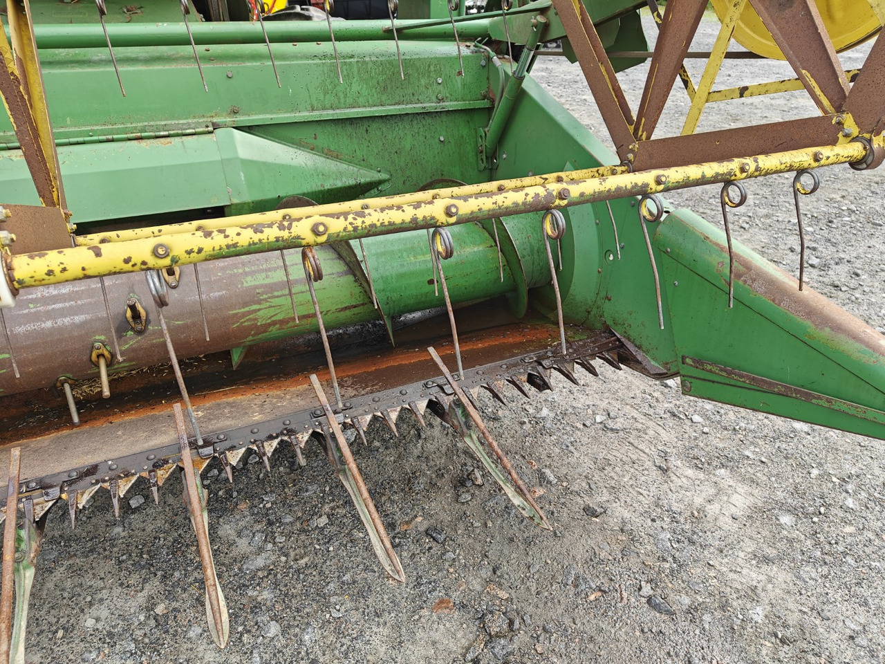 Combine harvester JOHN DEERE 925 leikkuupuimuri: picture 7 Combine harvester JOHN DEERE 925 leikkuupuimuri: picture 7