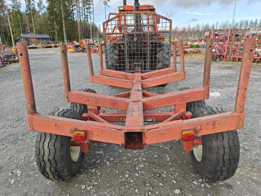 Rysky Metsävaunu telillä - Forestry trailer: picture 3 Rysky Metsävaunu telillä - Forestry trailer: picture 3