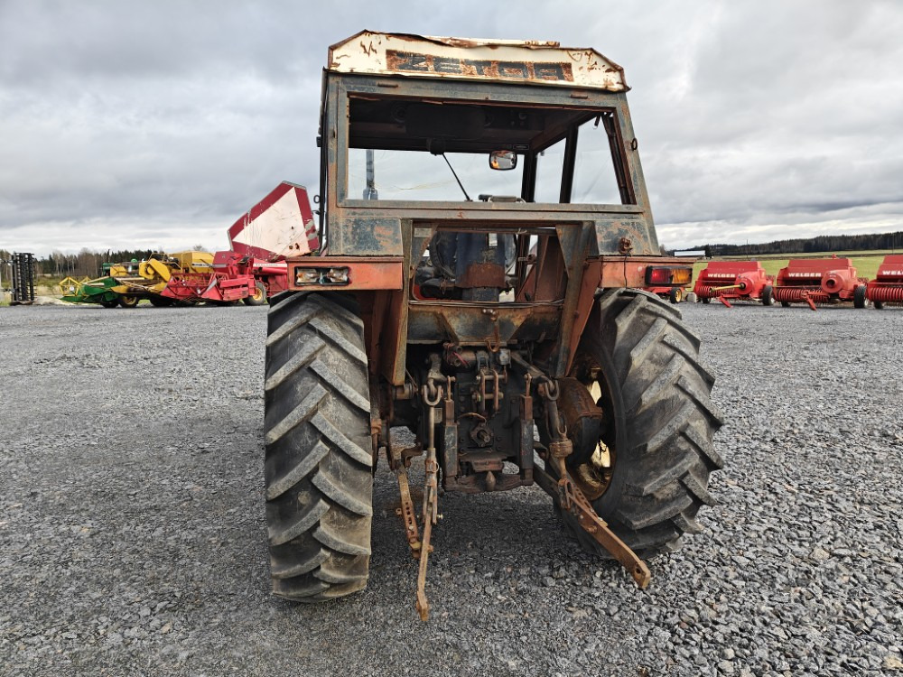 ZETOR 7011 - Farm tractor: picture 3 ZETOR 7011 - Farm tractor: picture 3
