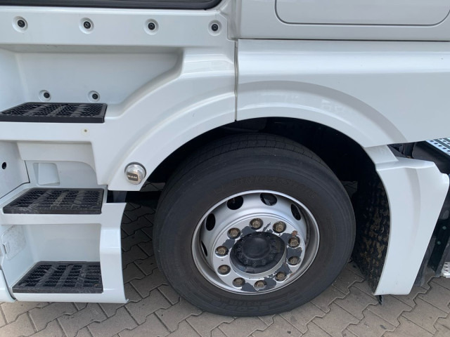 MAN TGX 18.470 4x2 LL SA - Tractor unit: picture 5 MAN TGX 18.470 4x2 LL SA - Tractor unit: picture 5