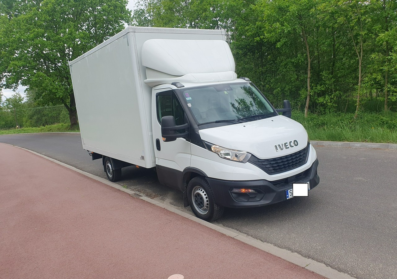 Iveco 35 Daily 35S15 - Box van: picture 3 Iveco 35 Daily 35S15 - Box van: picture 3
