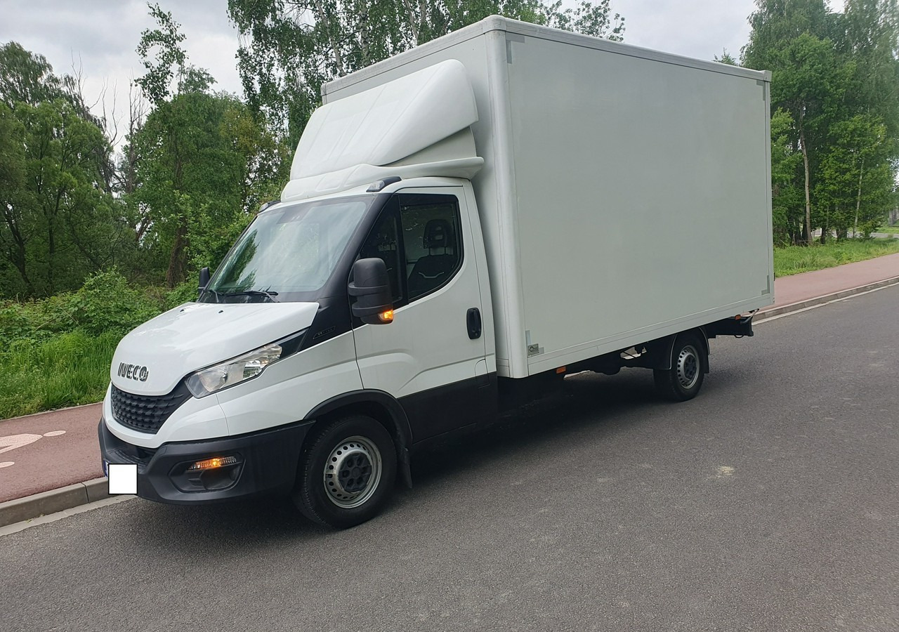 Iveco 35 Daily 35S15 - Box van: picture 1 Iveco 35 Daily 35S15 - Box van: picture 1