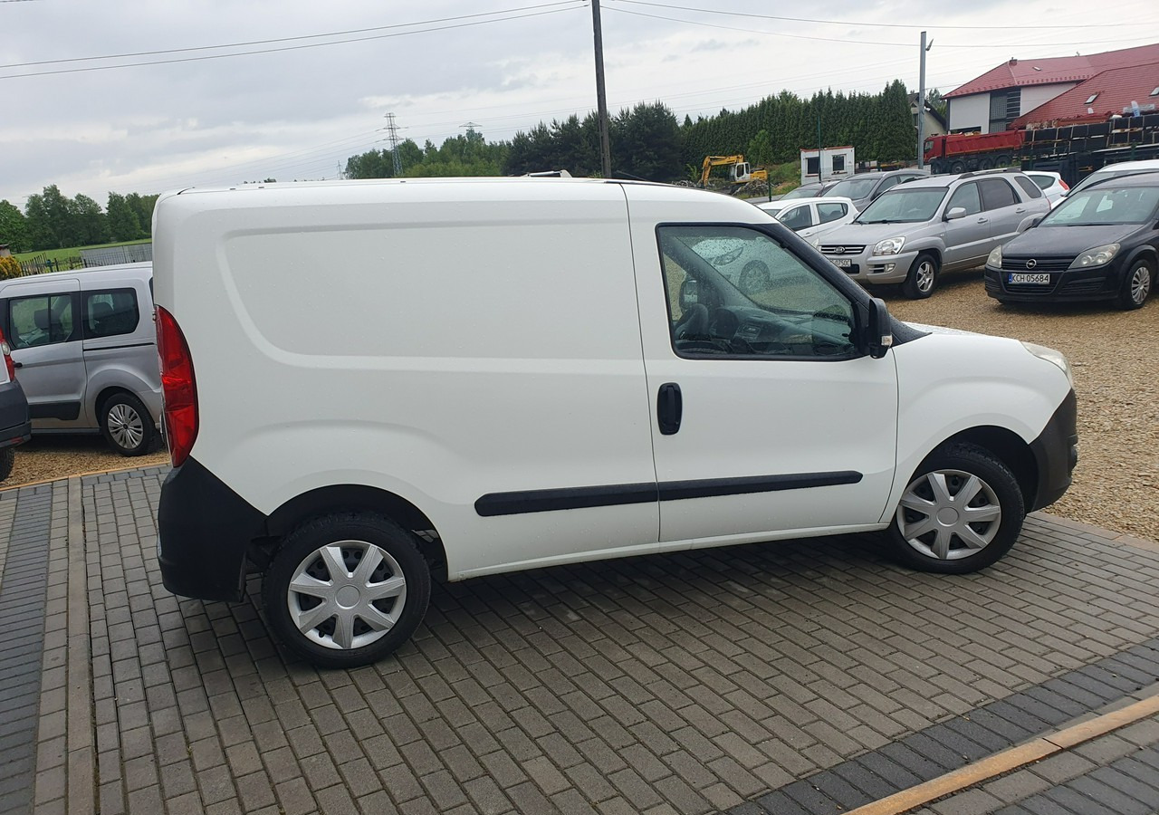 Opel Combo Opel Combo 1.4 Benzyna Polski Salon - Panel van: picture 5 Opel Combo Opel Combo 1.4 Benzyna Polski Salon - Panel van: picture 5