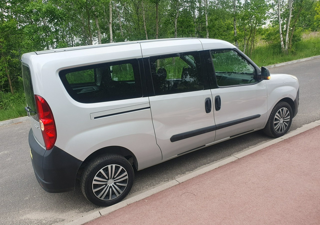 Opel Combo long*combo *doblo* krajówka *fv vat 23%* - Car: picture 5 Opel Combo long*combo *doblo* krajówka *fv vat 23%* - Car: picture 5