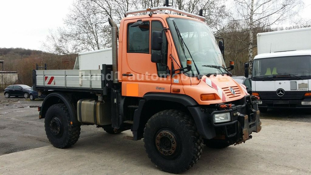 Mercedes-Benz Unimog U 500 Kipper Kommunalhydraulik U 300 400 U 500 Kipper Kommunalhydraulik U 300 400 - Municipal/ Special vehicle: picture 3 Mercedes-Benz Unimog U 500 Kipper Kommunalhydraulik U 300 400 U 500 Kipper Kommunalhydraulik U 300 400 - Municipal/ Special vehicle: picture 3