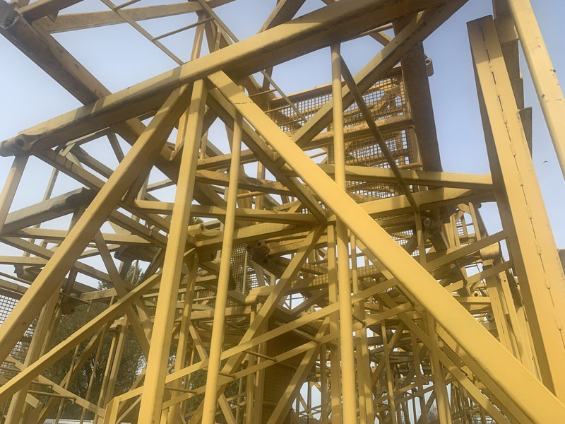 Liebherr 120HC TOWERS - Tower crane: picture 3 Liebherr 120HC TOWERS - Tower crane: picture 3