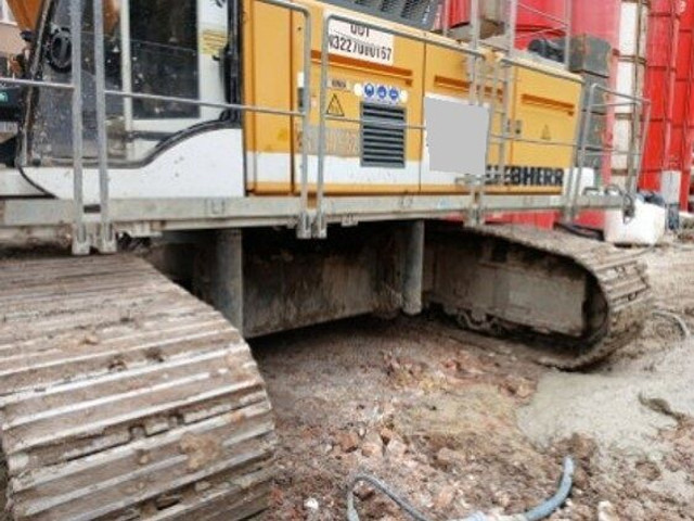 Liebherr HS855 HD, 23m jib, 2006 yom - Crawler crane: picture 4 Liebherr HS855 HD, 23m jib, 2006 yom - Crawler crane: picture 4