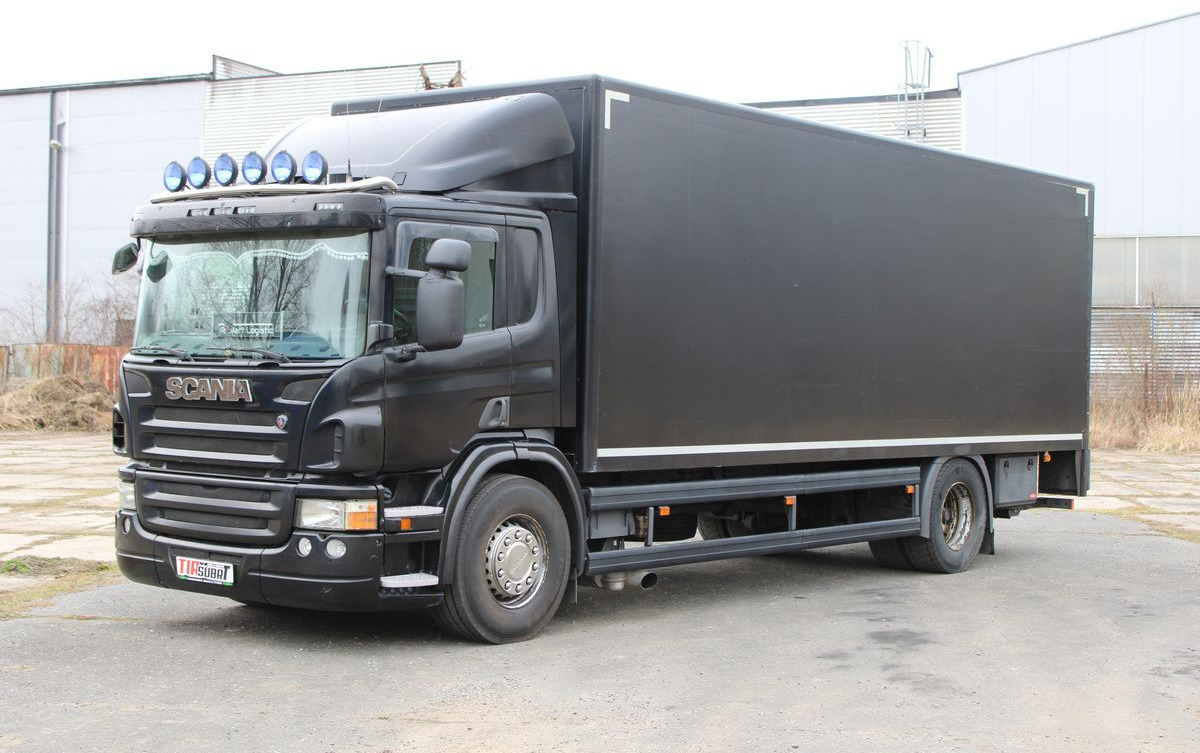 Scania P230 - Box truck: picture 2 Scania P230 - Box truck: picture 2