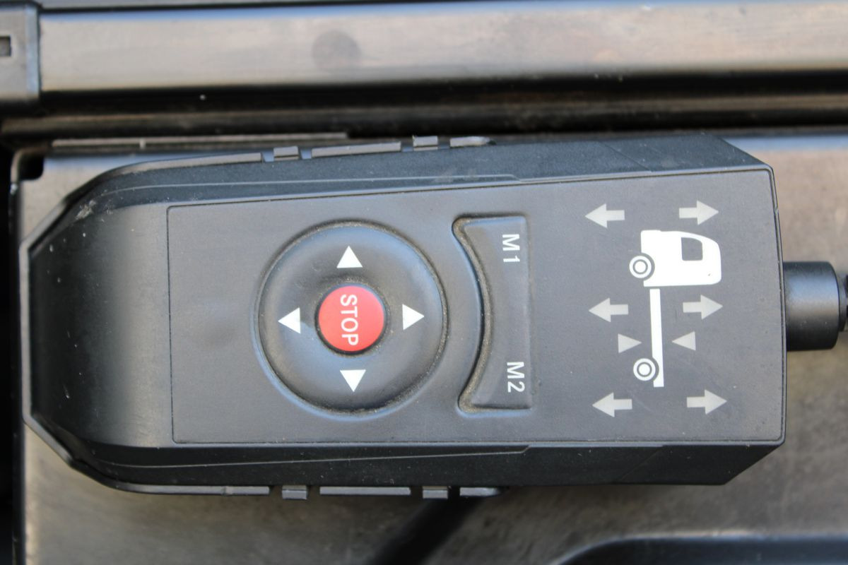 Tractor unit Mercedes-Benz Actros 1845: picture 18